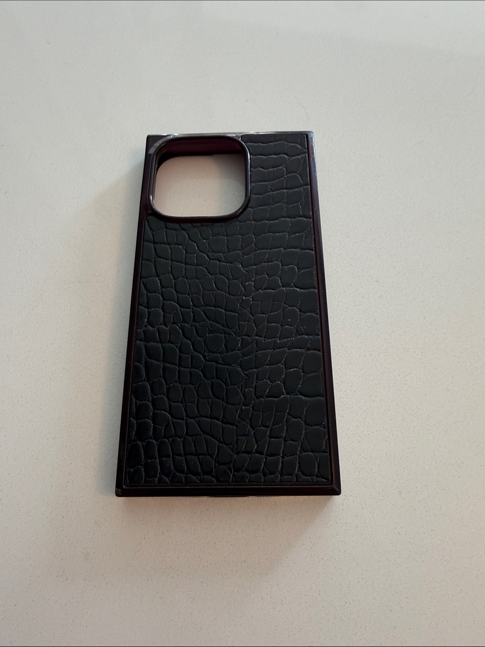 Flaunt iPhone 16 Pro Mag Safe Black Crocodile Case
